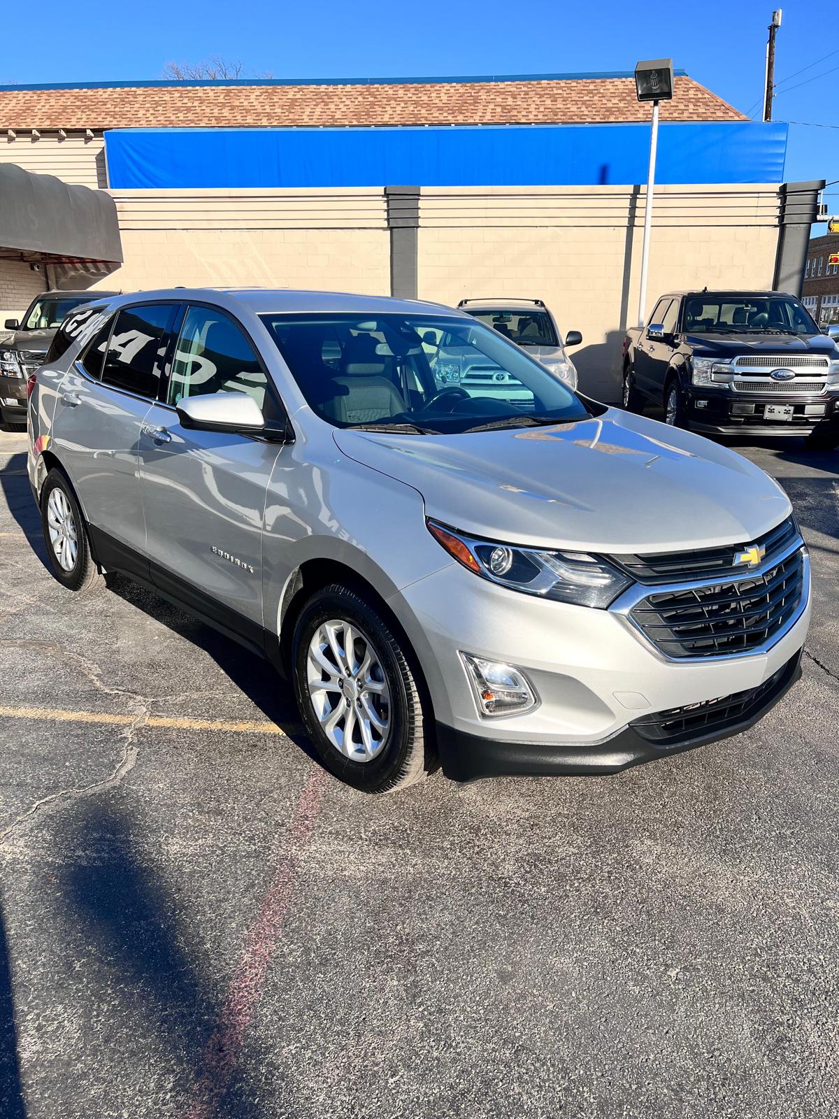 2020 Chevrolet Equinox foto 2