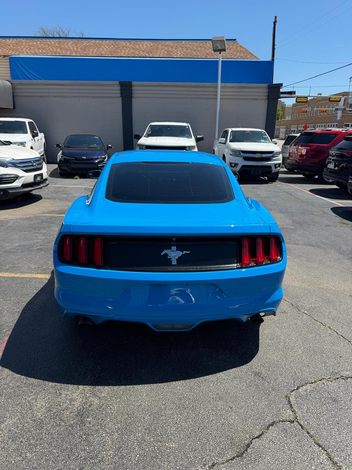 2017 Ford Mustang foto 5