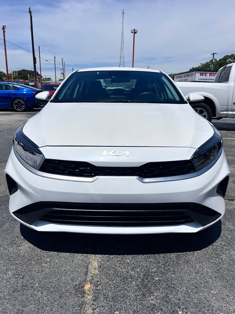 2024 Kia Forte foto 3