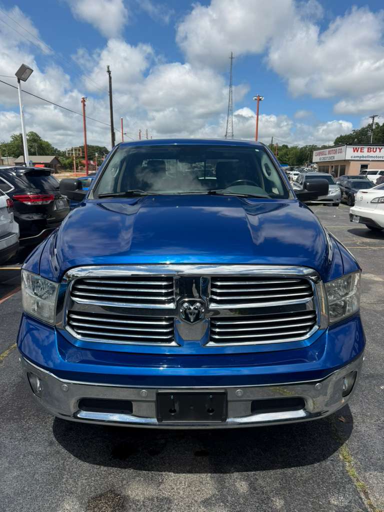 2015 RAM 1500 foto 3