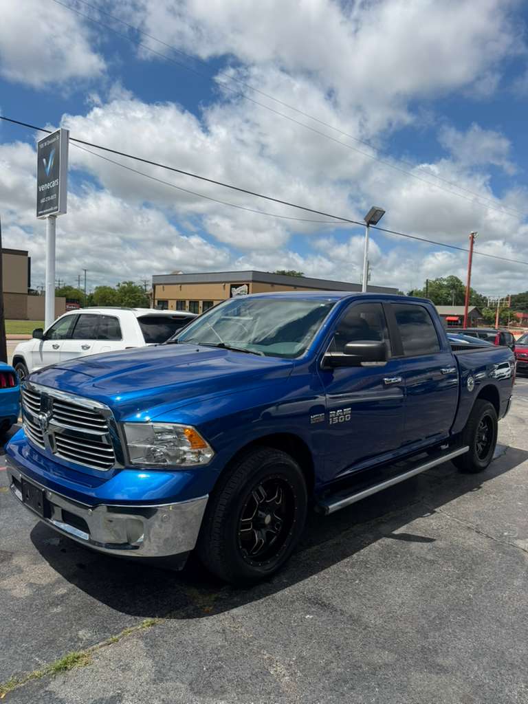 2015 RAM 1500 foto 4