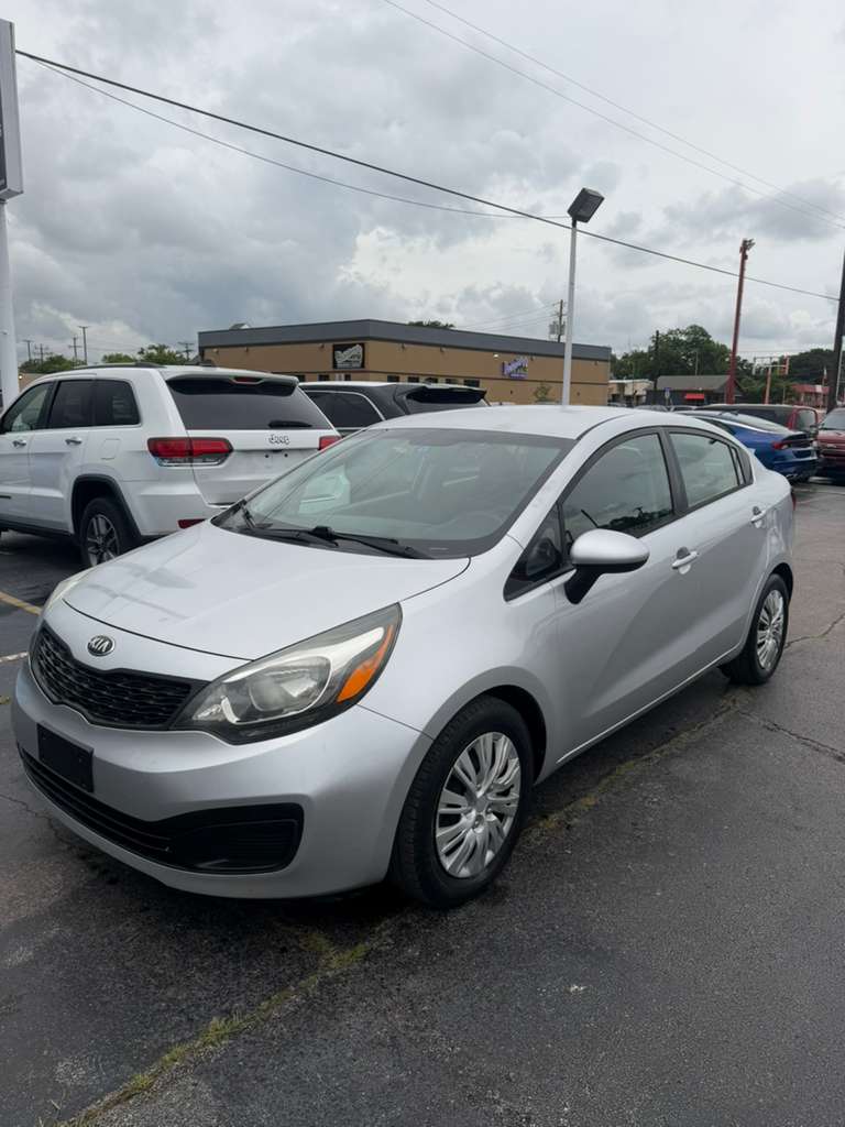 2014 KIA RIO foto 3