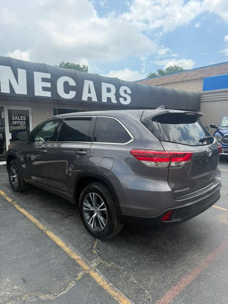 2017 Toyota Highlander foto 4