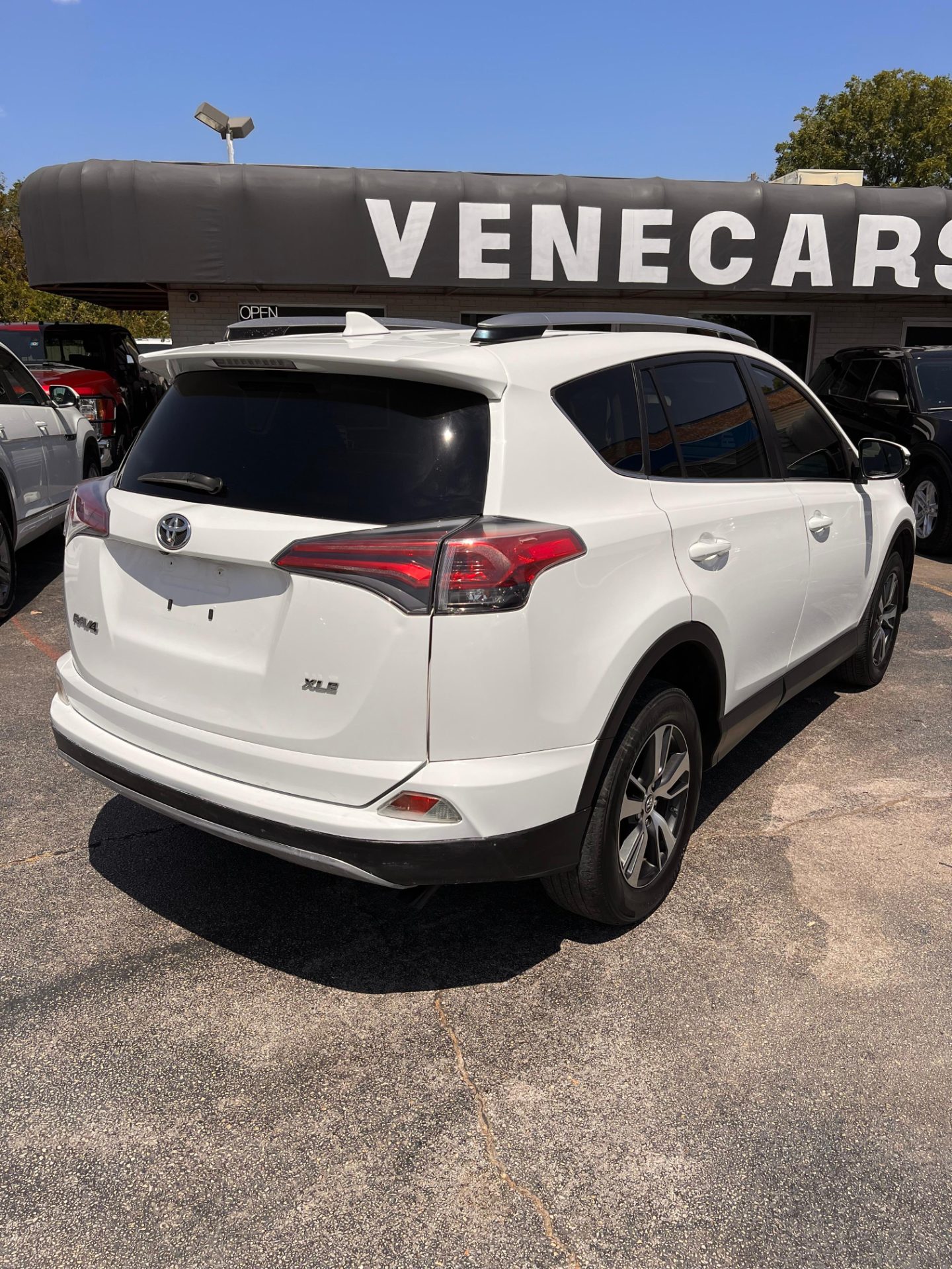 2018 TOYOTA RAV4 foto 5