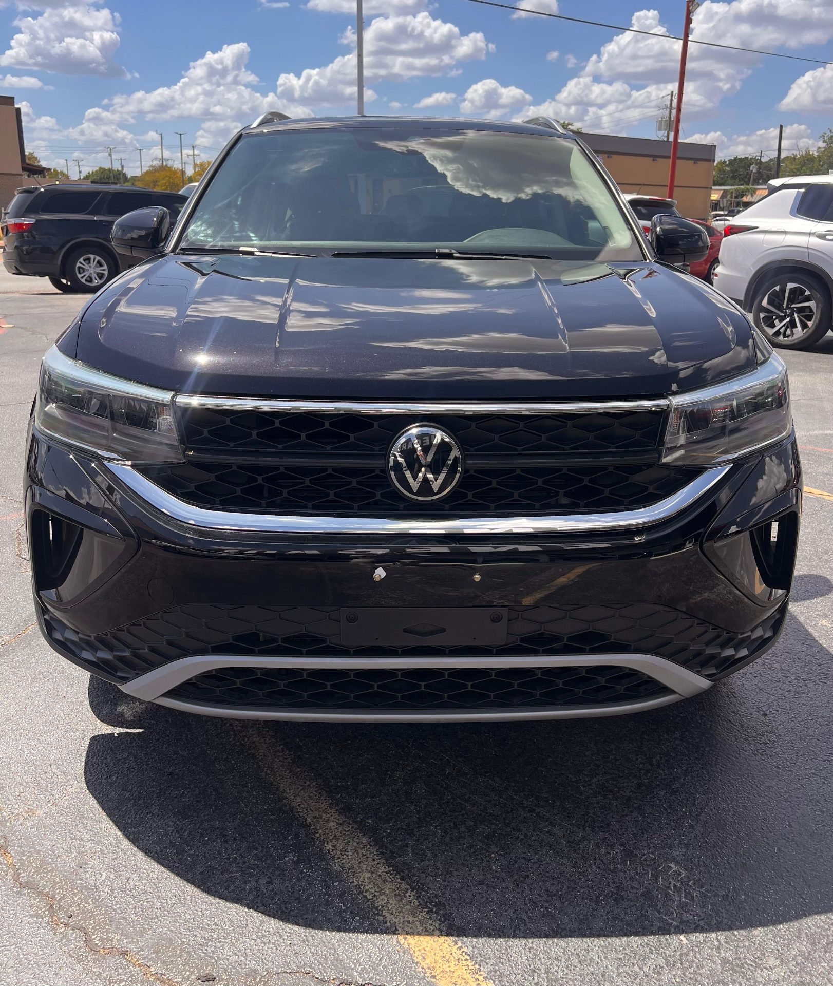 2023 Volkswagen TAOS foto 3