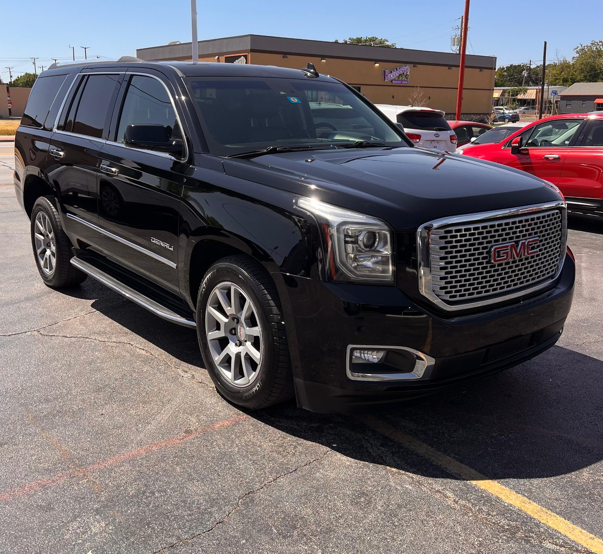 2017 GMC YUKON foto 2