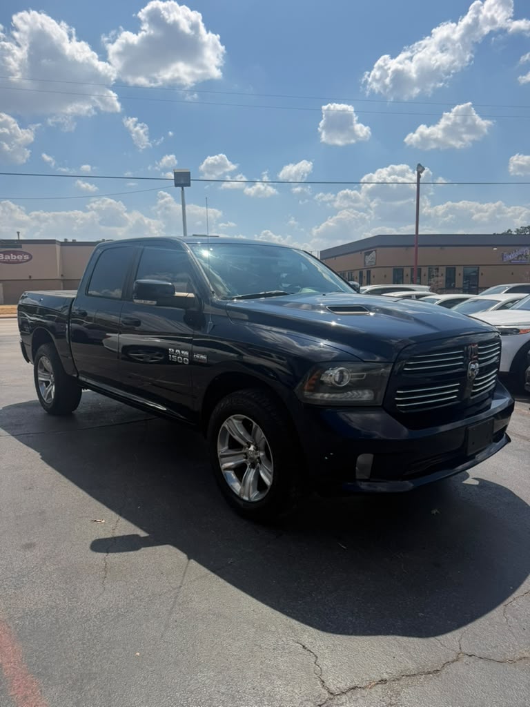 2013 RAM 1500 foto 2