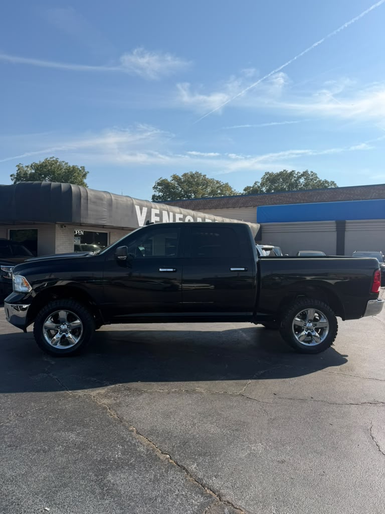 2017 RAM 1500 foto 4
